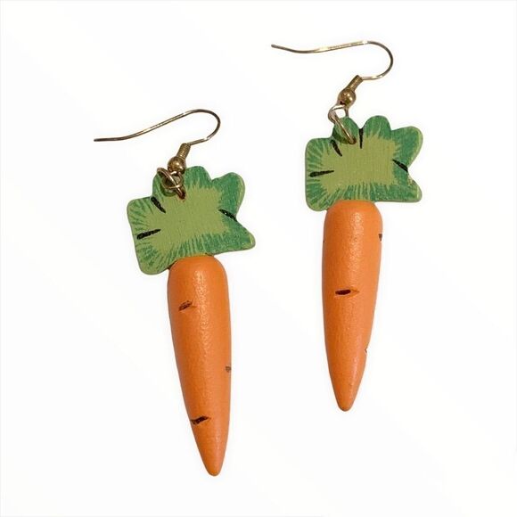 5 pair fun earrings-carrot-butterflies-easteregg-sheepdog-teddy bear-ladybug pin - Picture 2 of 9